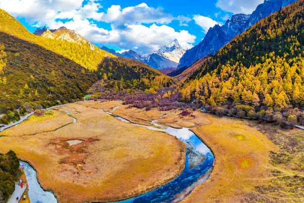 云南周边旅游必去的景点-云南周边旅游景点排行榜前十名-云南周边的旅游景点有哪些