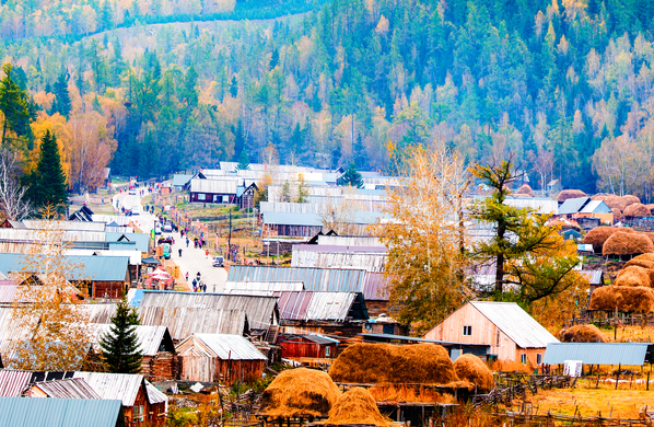 新疆适合情侣旅游的地方-新疆适合情侣游玩的景点排行榜-新疆那些适合情侣去的绝美景点