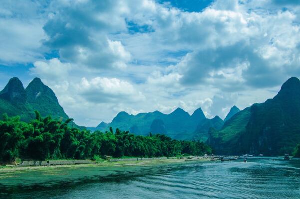 中国夏季去哪些景点旅游-中国十大夏季旅游景点-夏季旅游景点排行榜