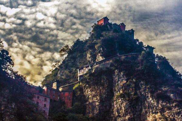 中国四大道山是哪四大-中国四大道山-中国四大道教名山排行