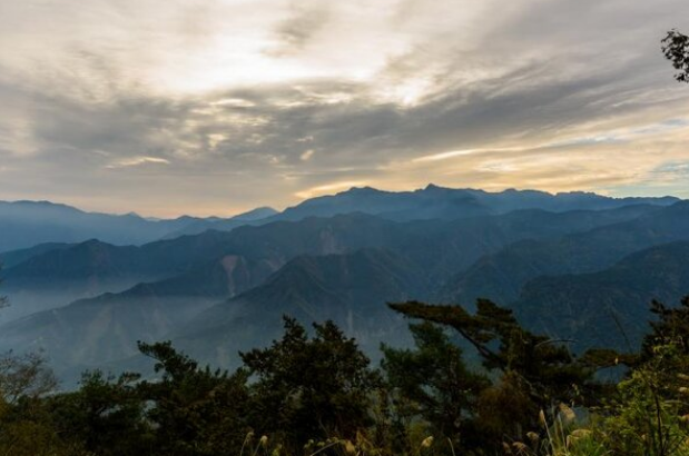 台湾游玩攻略必去的地方-台湾红色旅游十大景区-台湾的旅游景点有哪些