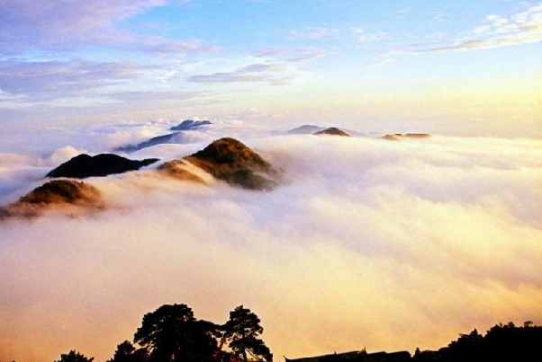 湖南最高山排名榜-湖南最高的山峰前十名-湖南最高的山有哪些